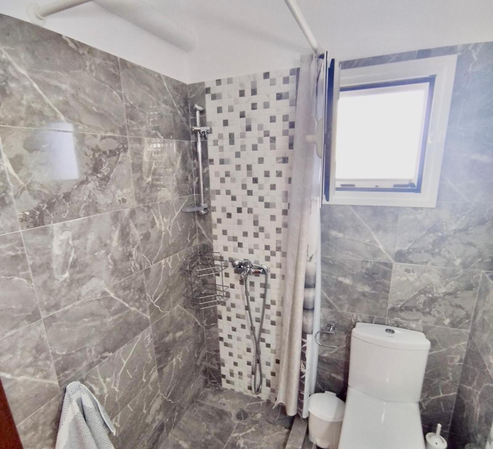 Dagos Rooms Dhërmi Екстериор снимка