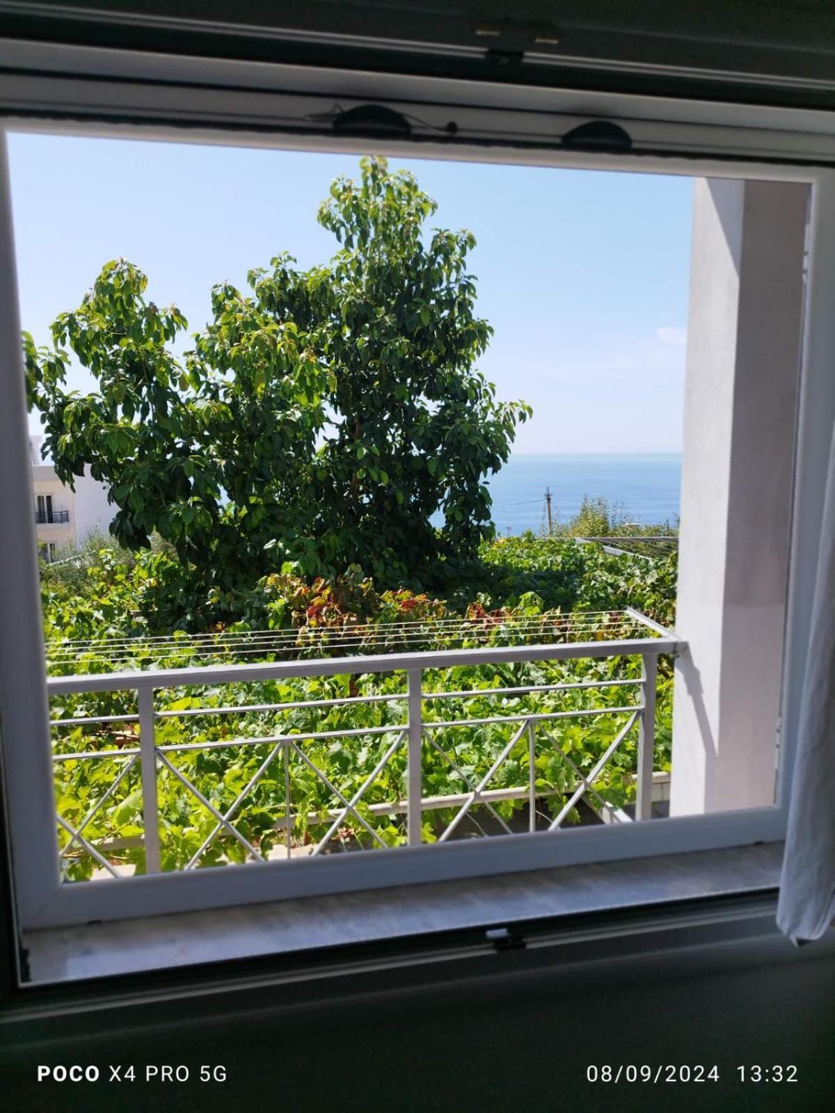 Dagos Rooms Dhërmi Екстериор снимка
